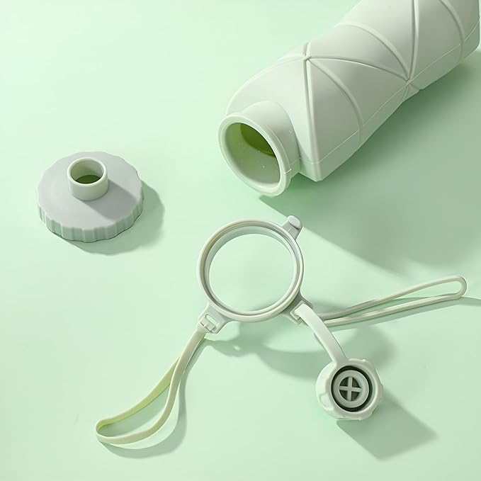 JINGYAN Collapsible Water Bottle 20oz, BPA-Free Silicone Foldable Design with Leak-Proof Lid & Lanyard - Portable Travel Water Bottle for Hiking, Gym, Camping (Green)