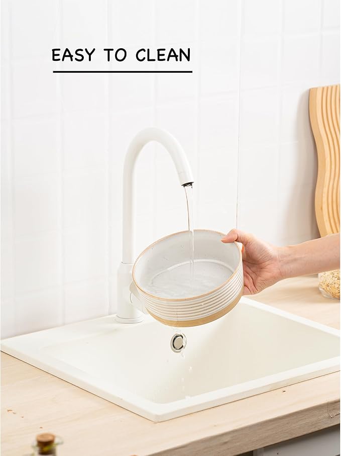 Ceramic Dog Bowls, 4 Cups Food and Water Bowl for Puppy, Small & Medium Sized Dogs, Cute Dog Dish, Easy to Clean, Vanilla White