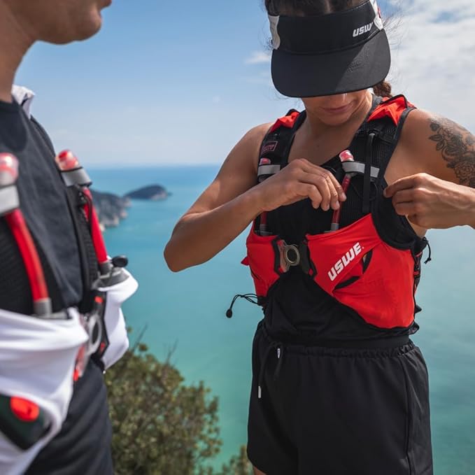 USWE Pace - Running Vest Hydration Pack with 2 x 500ml UltraFlask, Backpack for Men and Women