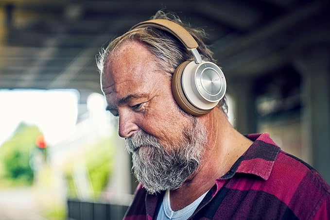 DALI IO-8 Over-The-Ear Wireless/Wired Hi-Fi Headphones with ANC, Bluetooth AptX & Patented SMC Driver Technology, 35 Hours Battery Life (Caramel White)