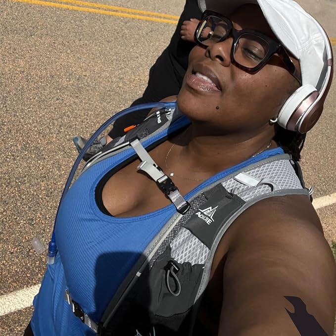 TRIWONDER Hydration Running Vest Backpack, Lightweight Water Pack for Men Women Hydration Backpack for Trail Race, Hiking, Cycling, Climbing, Camping, Jogging, Marathon