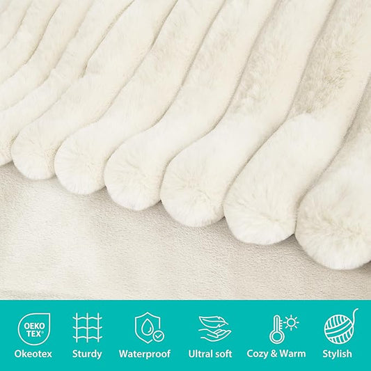 Waterproof Dog Blanket for Small Dogs, Luxury Plush Washable Cats Blankets for Couch Protection, Super Soft Calming Pet Blanket for Indoors (Cream, 25"x35")