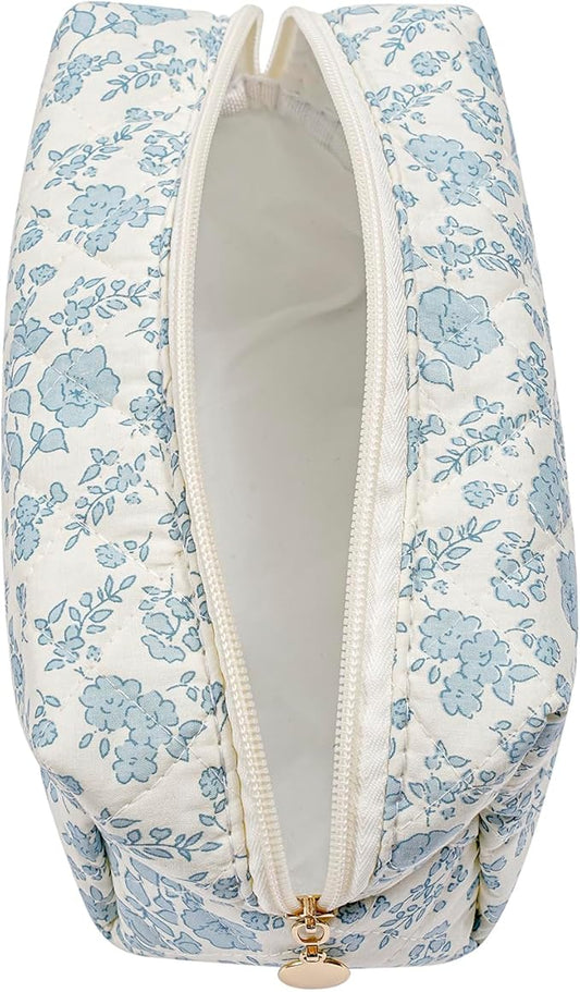 Makeup Bag Travel Cosmetic Bag for Women Girls, Zipper Make Up Pouch, Floral Flowers Toiletry Organizer Makeup, Portable Storage Cosmetic Travel Cloth Bag (Blue Floral)
