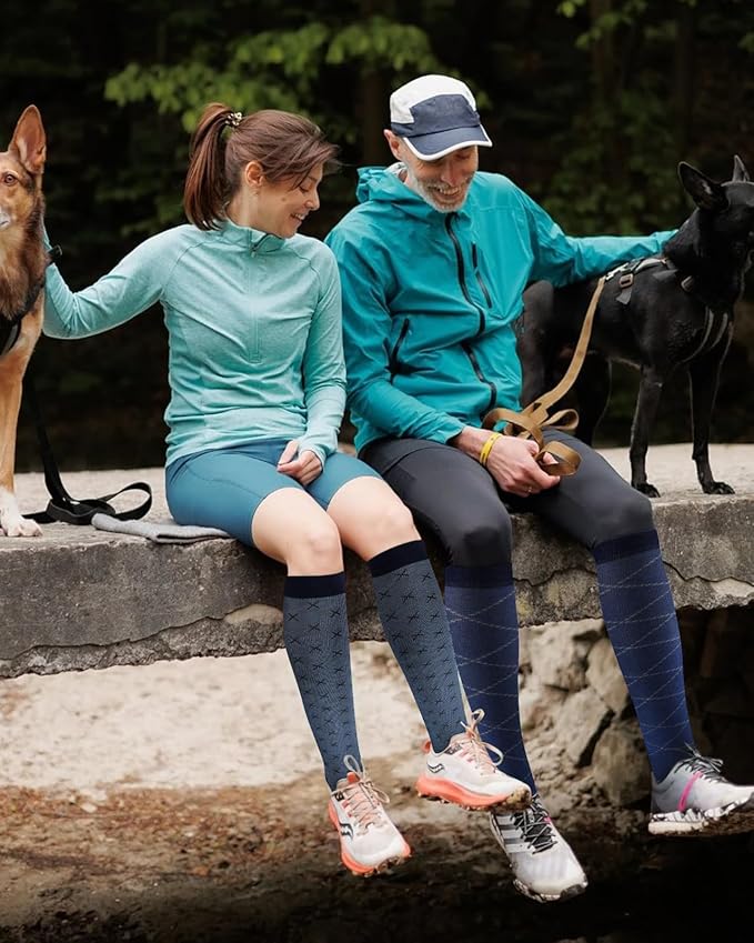 Bamboo Viscose Compression Socks for Women Men 2 Pairs 15-20mmHg Knee High Compression Socks Travel Nurse