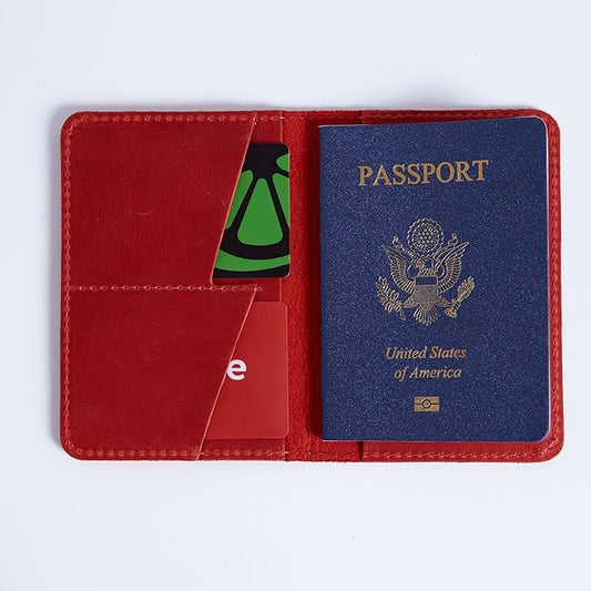 INCARNE US Passport Cover Clear - Travel Passport Wallet - Leather Passport Holder for Men Women Family with Card Slots & Note Compartmen - Sleeve Protector - Genuine Leather - Vintage Red