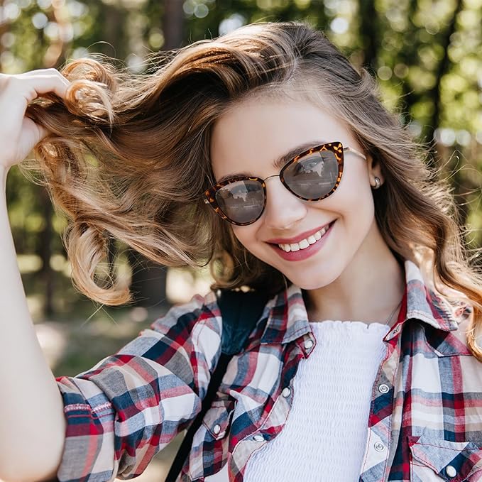 FAA'N Retro Big Frame Cat Eye Polarized Sunglasses Women with Spring Hinge