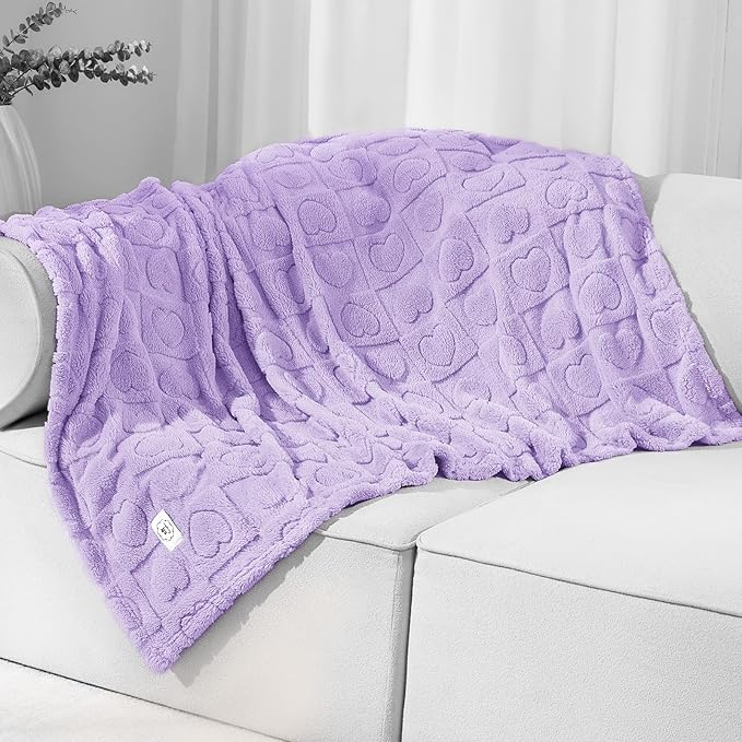 Luciphia Small Dog Blanket Washable Pet Bed Cover Soft Fluffy Puppy Blanket with Premium Fleece 300GSM Cozy Calming Cat Blankets for Indoor Cats Light Purple 57x40 inch