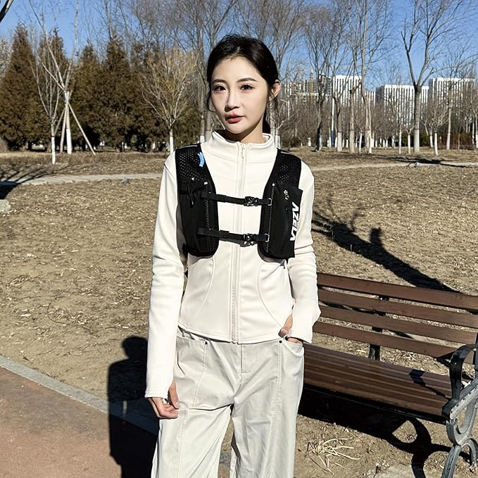 TRIWONDER Hydration Running Vest Lightweight Water Backpack Pack for Men Women Hydration Water Pack for Cycling, Running, Hiking, Biking