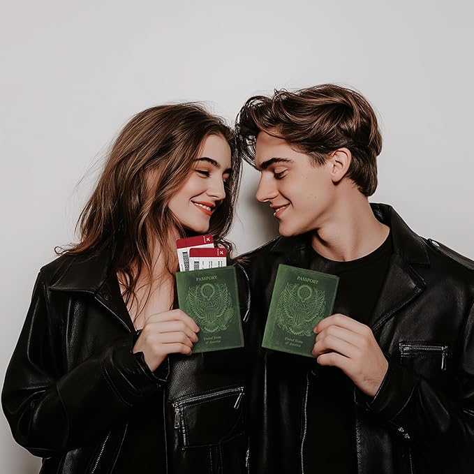 LEATHER VILLAGE Leather Passport Holder Cover – Travel Wallet with Card Slots, Vintage Passport Case for Men & Women – Cute Organizer for Travel Accessories & Documents - Green