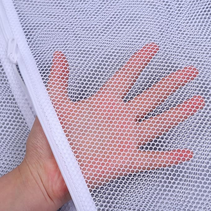 Lingerie Bags for Washing Delicates Pack of 4 (28 x 20 Inches) Mesh Laundry Bags Clean for Pillows Overcoat Garment Smaller Comforters Blankets Washable Rugs for Washing Machine