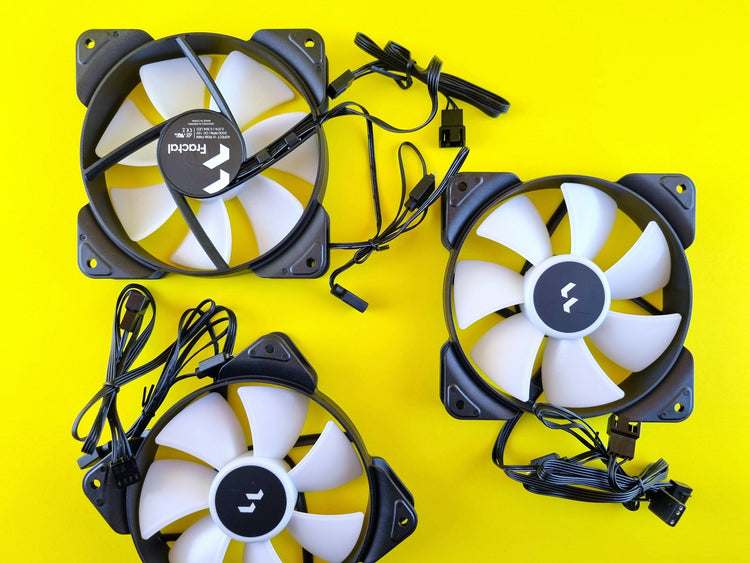 🌀 Portable Fans & Misters