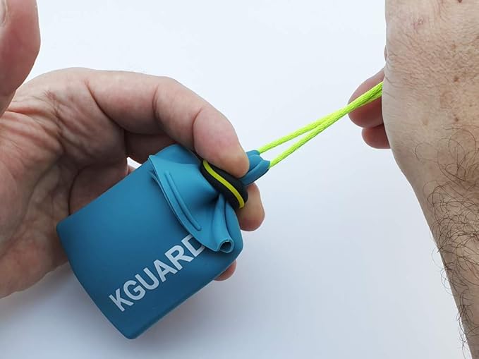 KGuard – IPX8 Waterproof Key Pouch (40 m) for Electronic Car Keys · 100% Soft, Compact and Comfortable · Ideal for Surfing, SUP, Kitesurfing, Windsurfing, Swimming and Watersports