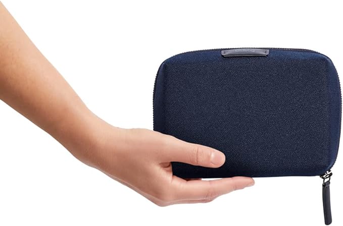 Bellroy Tech Kit Compact (charger, cables, mouse, powerbank, USB keys, dongles) - Navy