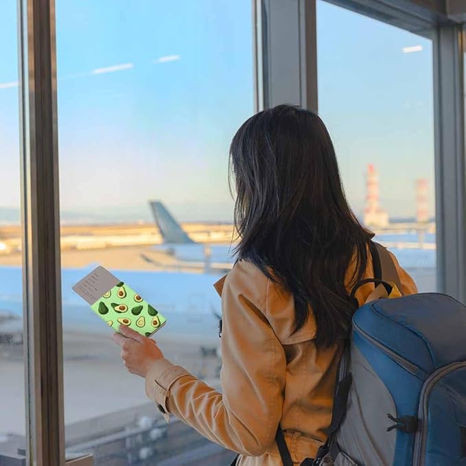 Avocado Passport Holder for Travel Vintage Fruits PU Leather Passport Cover Wallet Cute Passport Card Holder for Women and Men