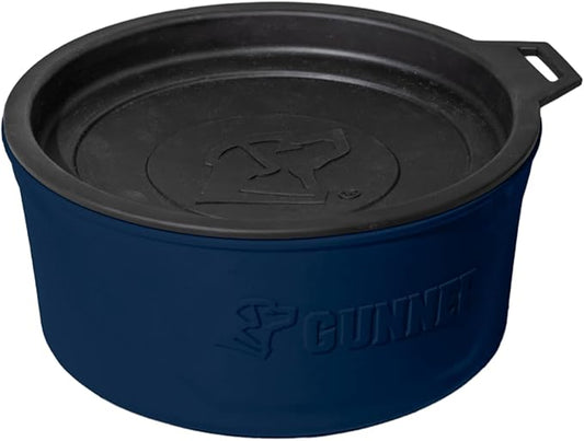 GUNNER Dog Bowl with Spill-Proof Travel Lid – 7.5" x 3.75", 1.3 lb, 7-Cup Capacity, BPA-Free, Rust-Proof, Shock-Resistant, Stackable, Dishwasher Safe, Leak-Resistant Nesting Lid – Navy
