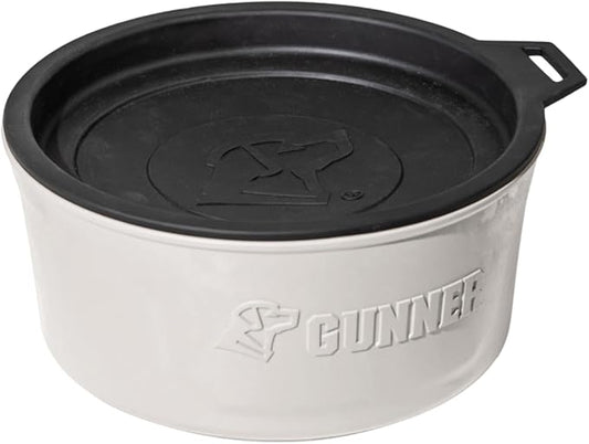 GUNNER Dog Bowl with Spill-Proof Travel Lid – 7.5" x 3.75", 1.3 lb, 7-Cup Capacity, BPA-Free, Rust-Proof, Shock-Resistant, Stackable, Dishwasher Safe, Leak-Resistant Nesting Lid – White
