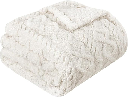 MACEVIA Fluffy Fleece Dog Blankets, Warm Soft Fuzzy Pets Blanket for Puppy, Small, Medium, Large Dogs and Cats, Plush Pet Throws for Bed, Couch, Sofa, Travel (24x29 Inch,Beige)