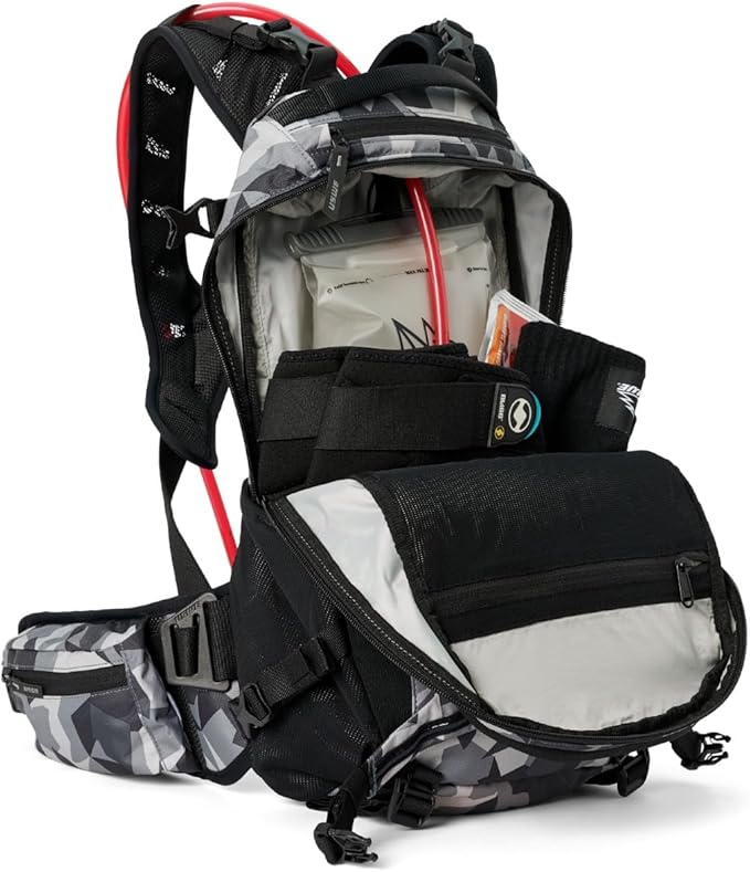 USWE Shred 25L Backpack, a High End Daypack for MTB, E-MTB, Mountain Bike, Camo/Black