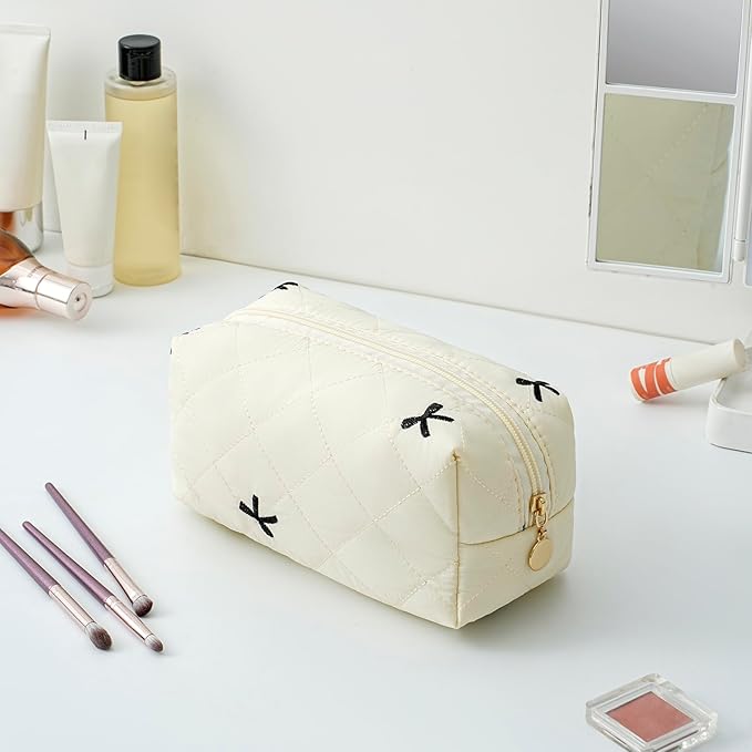 Makeup Bag Travel Cosmetic Bag for Women Girls, Zipper Make Up Pouch, Floral Flowers Toiletry Organizer Makeup, Portable Storage Cosmetic Travel Cloth Bag (Beige)