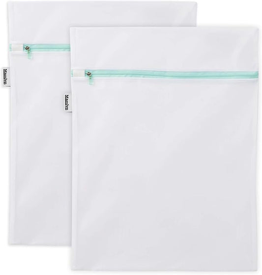 Mesh Laundry Bag for Delicates, Wash Bag for Underwear and Lingerie, Makeup Organizer Bag (2 Medium)