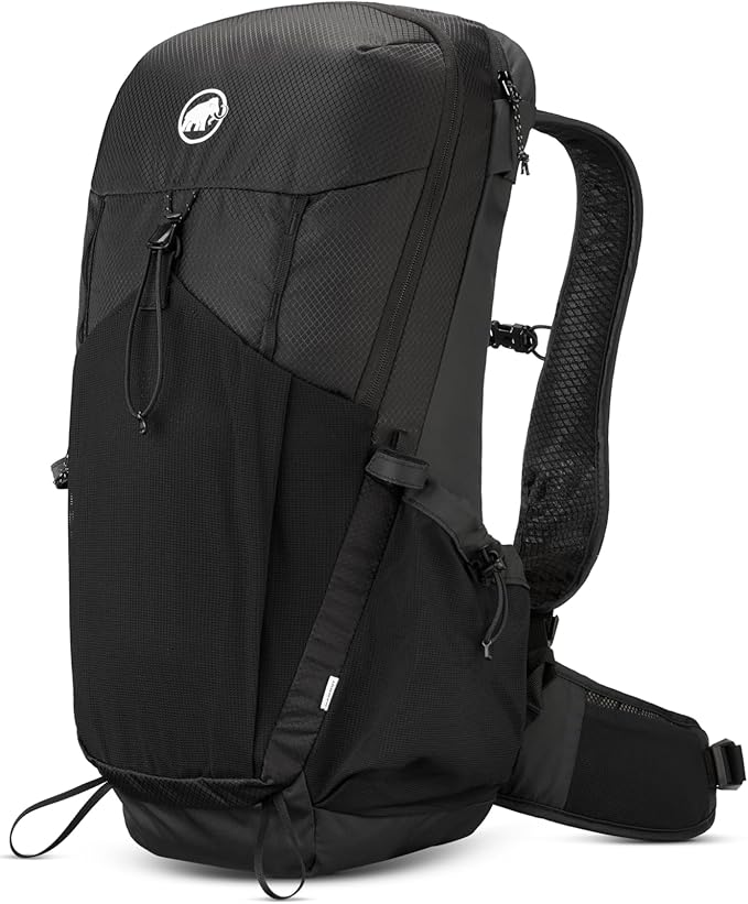 Mammut Ducan 22 – Unisex Outdoor Backpack for Hiking, Running, and Everyday Adventures, Black, 22L