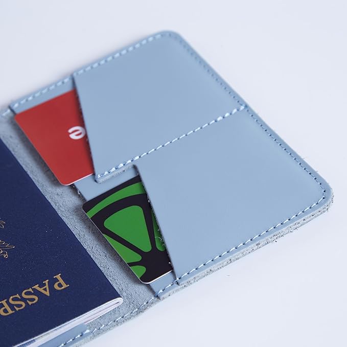 INCARNE US Passport Cover Clear - Travel Passport Wallet - Leather Passport Holder for Women Men Family with Card Slots & Note Compartmen - Sleeve Protector - Genuine Leather - Classic Light Blue