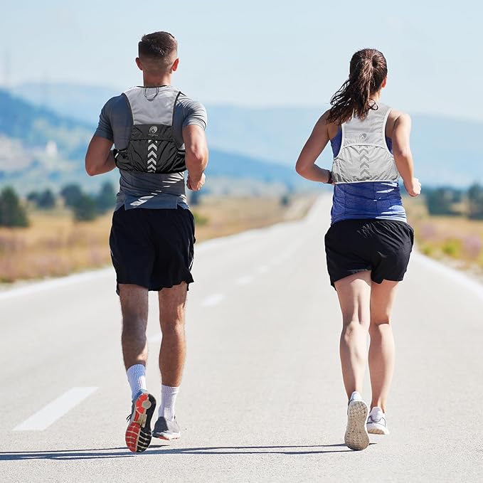 Running Vest for Men with 2 pcs 500ml Water Bottle, Hydration Vest for Running Women, Lightweight Runner Water Vest