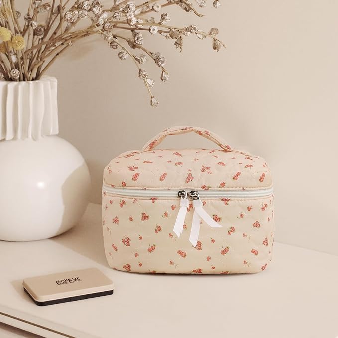 Prite Large Makeup Bag for Women Quilted Floral Cotton Cosmetic Bag Cute Coquette Aesthetic Floral Travel Toiletry Bag (Pink Flower)