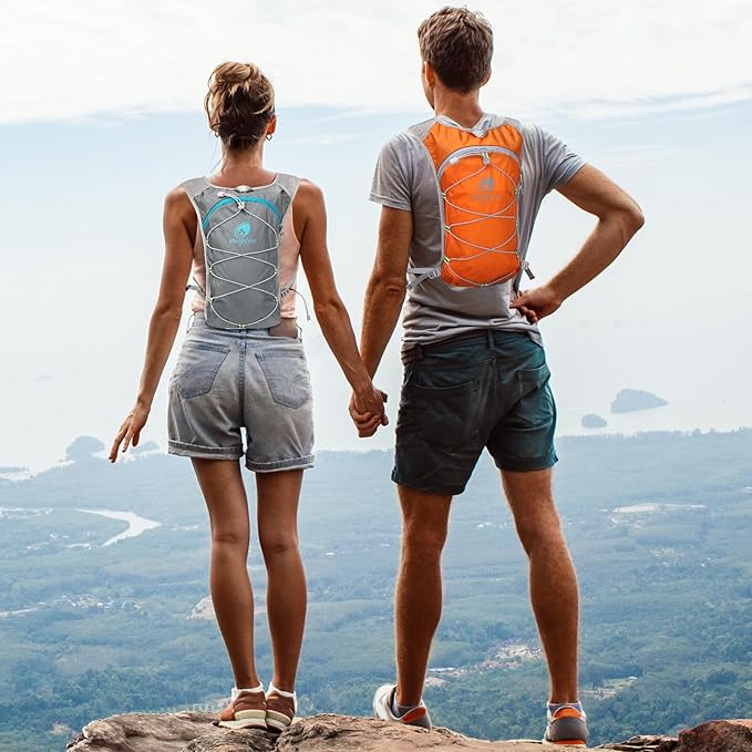 Small Lightweight Running Hydration Vest with 2L Water Bladder for Race, Lightweight Water Backpack Hydropack for Hiking