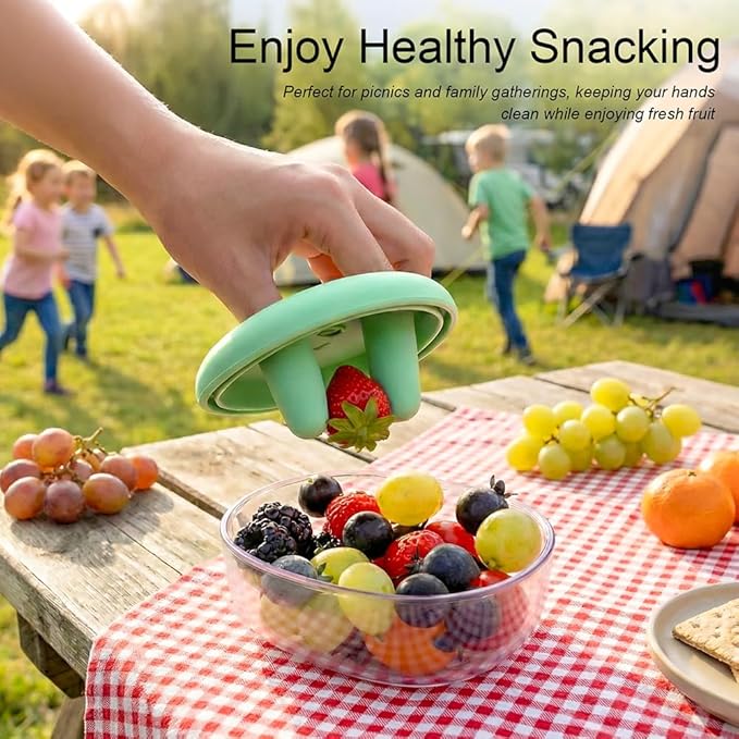 2-in-1 No-Mess Snack Container, Portable Food Storage Boxs, Reusable Snack Finger Box, Leak-Proof Silicone Lid Snacks Container, Keep Hands Clean, for Ideal for Travel, Office, Camping (Green)