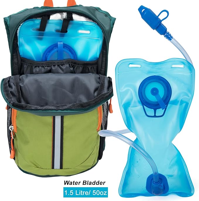 Ivygreen Kids Hydration Backpack, Hiking Backpack for Boys or Girls with 1.5L Water Bladder
