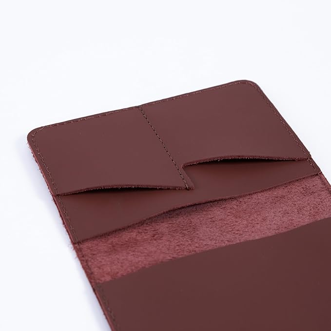 INCARNE Passport Cover - Travel Passport Wallet - Leather Passport Holder for Men Women Family with Card Slots & Note Compartmen - Sleeve Protector - Genuine Leather - Classic Brown