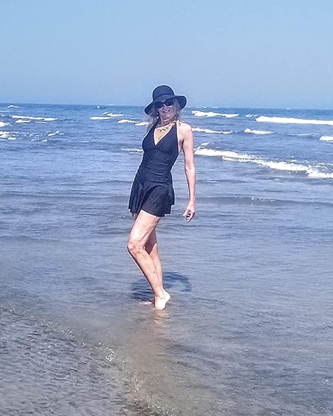 FURTALK Womens Wide Brim Sun Hat with Wind Lanyard UPF Summer Straw Sun Hats for Women