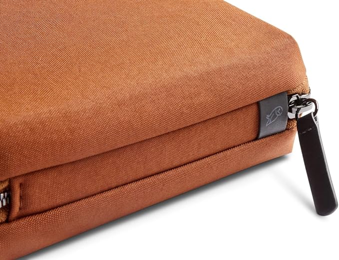 Bellroy Tech Kit Compact (Tech Accessories Organizer, Zipper Pouch) - Bronze