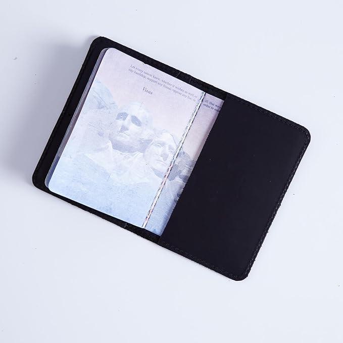 INCARNE US Passport Cover Clear - Travel Passport Wallet - Leather Passport Holder for Men Women Family with Card Slots & Note Compartmen - Sleeve Protector - Genuine Leather - Vintage Black