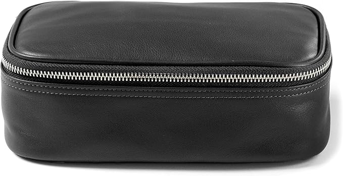 Leatherology Black Onyx Medium Travel Organizer - Zipped mesh storage pocket, elastic loops for organization, metal zipper with leather pull
