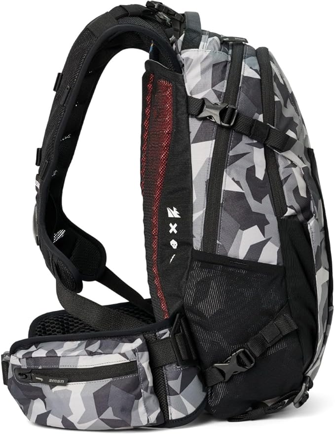 USWE Shred 25L Backpack, a High End Daypack for MTB, E-MTB, Mountain Bike, Camo/Black