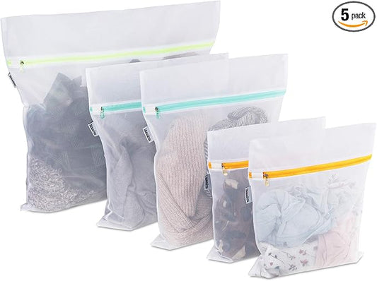 Mesh Laundry Bag for Delicates, Wash Bag for Underwear and Lingerie, Makeup Organizer Bag (1 Large, 2 Medium, 2 Small)