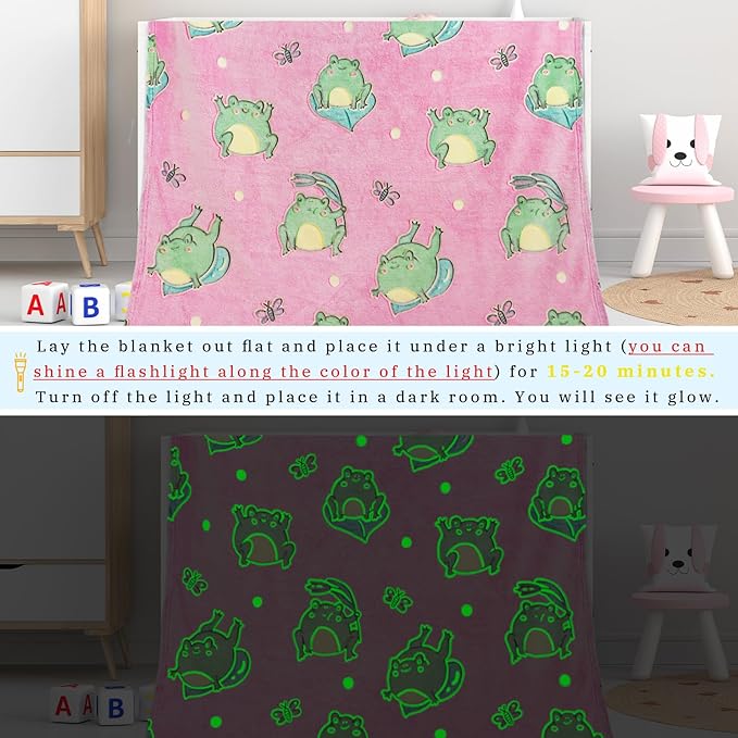 Cute Frog Blanket Glow in The Dark Blanket for Kids Frog Gifts for Women Soft Fleece Blanket Pink Frogs Stuff Birthday Gifts