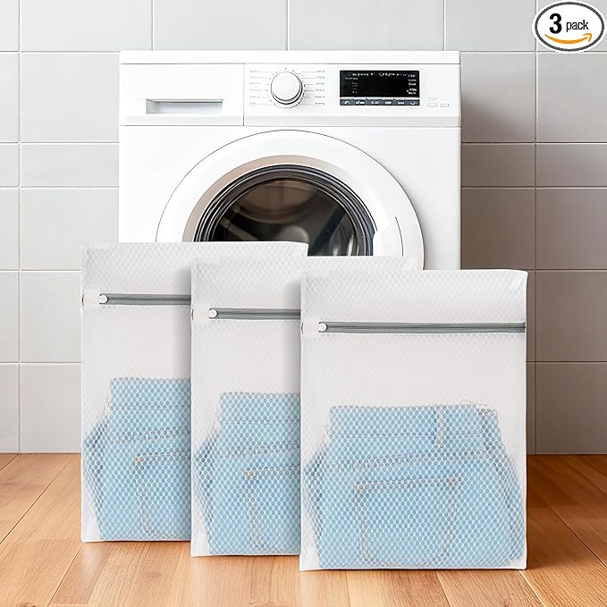 3Pcs Durable Mesh Laundry Bags, Premium Lingerie Bags for Washing Delicates, Underwear, Bra, Shoe, Sock, Laundry Bag Mesh Wash Bags Used in College Dorm, Laundry Room (12 * 16 Inches)