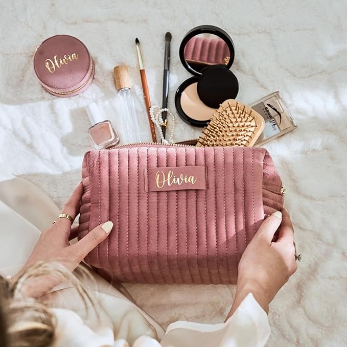 Personalized Makeup Bag with Name, Custom Velvet Cosmetic Bag for Women, Travel Toiletry Bag, Cosmetic Organizer Bag, Makeup Pouch, Bridesmaid Makeup Bag, Bachelorette, Gift for Girl Birthday, Wedding
