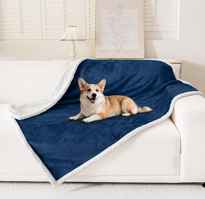 Smiry Waterproof Blanket Throw for Large Dogs, Soft Reversible Dog Blanket for Sofa Couch Bed, Washable Leakproof Sherpa Fleece Furniture Couch Protector(40"x60", Navy/White)