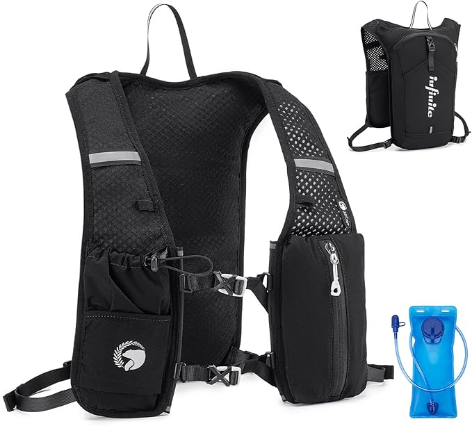 Lightweight Running Vest for Women Men, Adjustable Chest Straps Running Hydration Vest with 1.5L Water Bladder for Hiking Trail Running Cycling Race Marathon