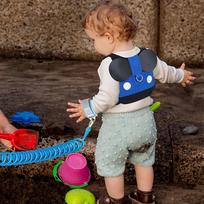 Accmor Toddler Harness Leash, Cute Kids Leash + Anti Lost Wrist Link, Adorable Baby Leash Child Walking Harness Wristband Assistant Strap Mini Belt Protector for Boys to Outdoor Travel (Blue)