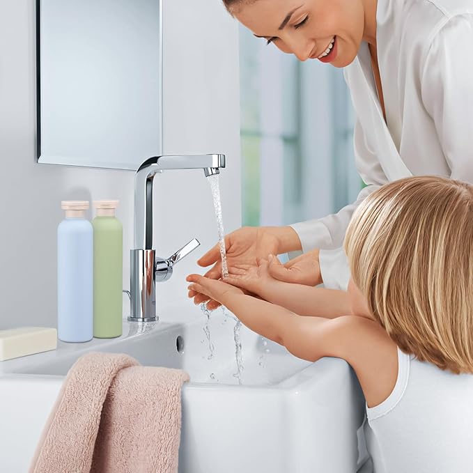 ASEVAT 8.8 oz Leak Proof Travel Bottle with Flip Cap, Shampoo and Conditioner Bottle Set, Refillable Containers for Lotion, Cream Shampoo(4Pcs)