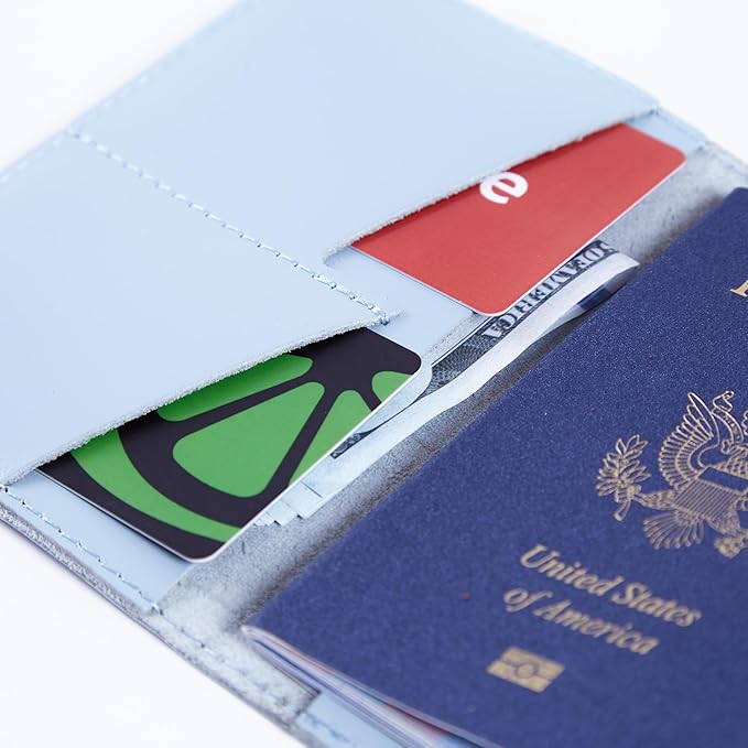 INCARNE US Passport Cover Clear - Travel Passport Wallet - Leather Passport Holder for Women Men Family with Card Slots & Note Compartmen - Sleeve Protector - Genuine Leather - Classic Light Brown