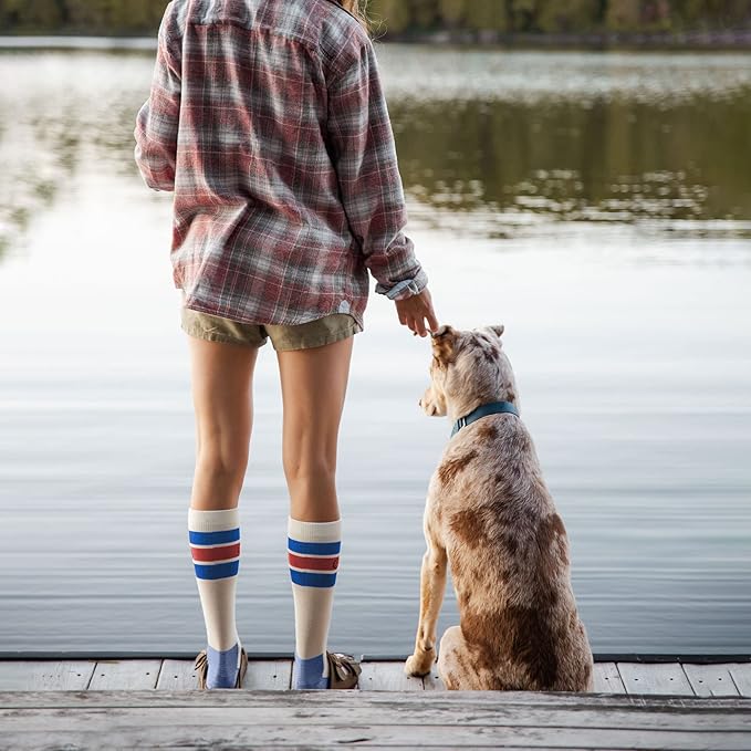 CloudLine - Merino Wool Graduated Compression Socks for Men and Women - Ultralight, Moisture Wicking, Made in USA - 1 Pair