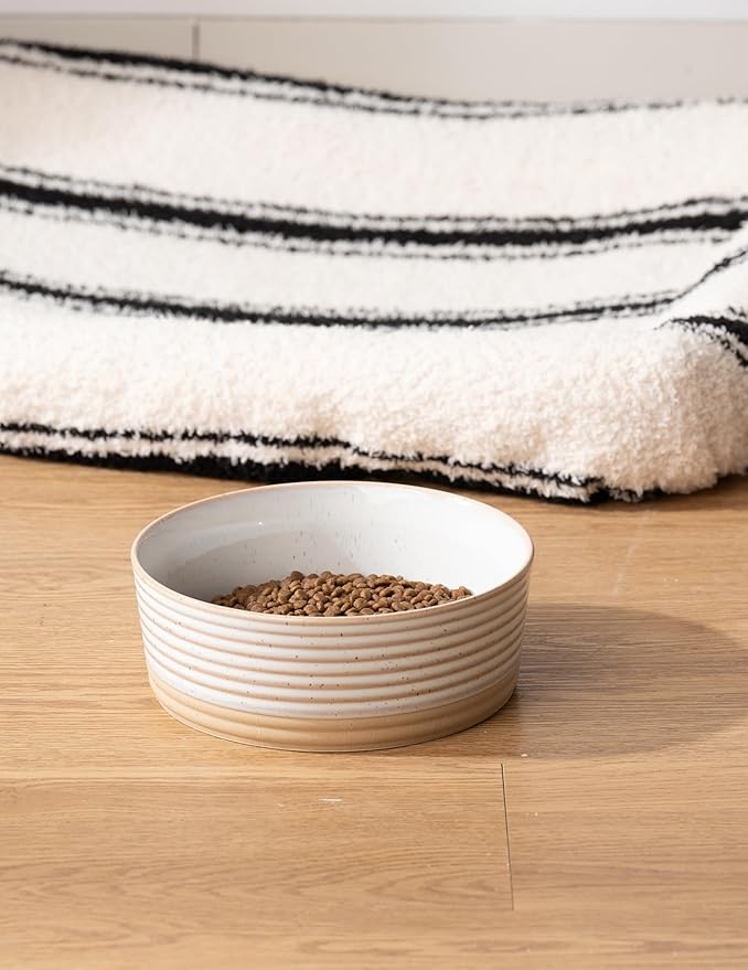 Ceramic Dog Bowls, 4 Cups Food and Water Bowl for Puppy, Small & Medium Sized Dogs, Cute Dog Dish, Easy to Clean, Vanilla White