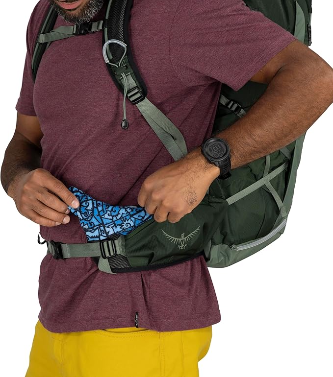 Osprey Talon 33L Men's Lightweight Hiking Backpack - Daypack for Travel & Camping, Black/Coal Grey