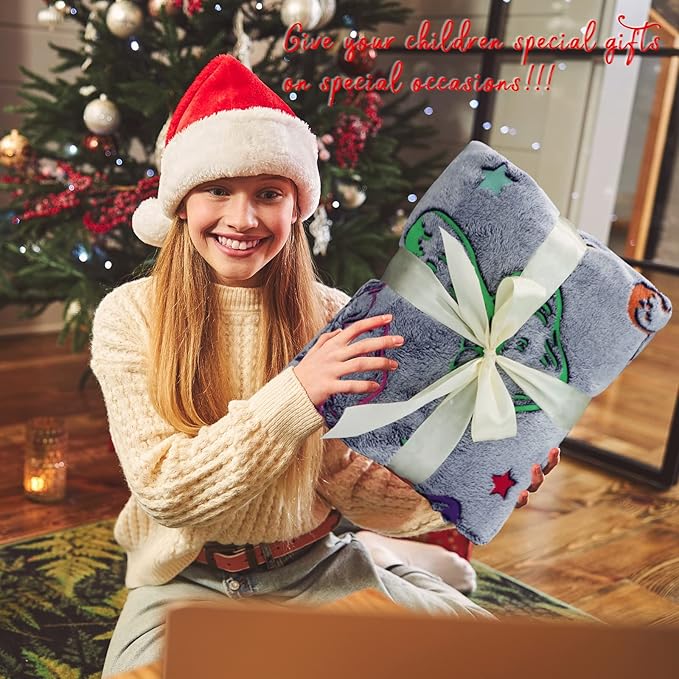 Glow in The Dark Mushroom Blanket for Adults - Soft Fleece Plush Mushrooms Throw Blanket for Bed Couch, Cottagecore Home Decor Cute Stuff Mushroom Gifts for Women 80"x60"